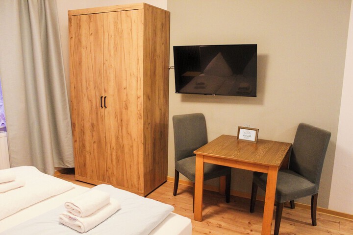 Room 15 of 39