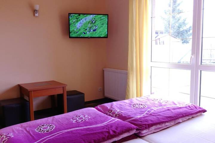 Room 10 of 52