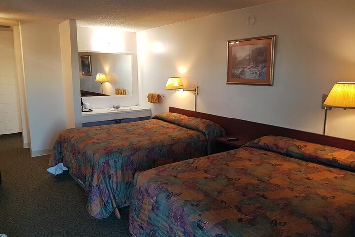 Room 14 of 26
