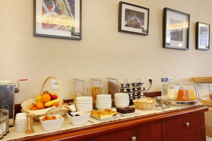 Breakfast/Coffee Service 36 of 65