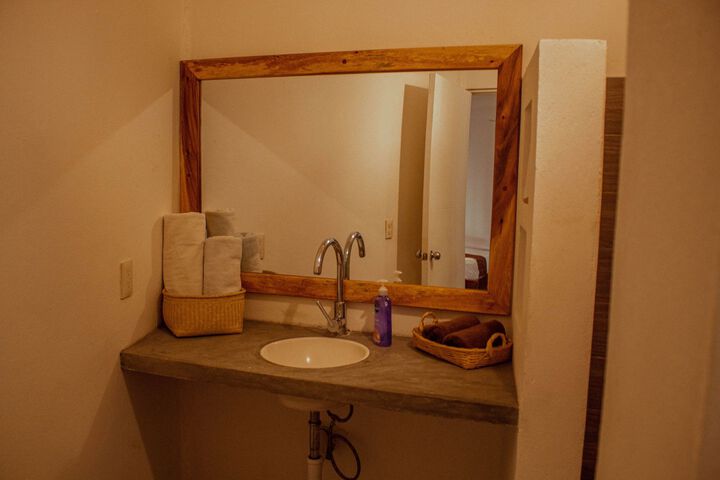 Room 5 of 42