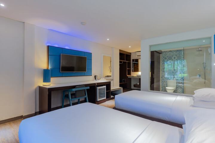 Room 8 of 54