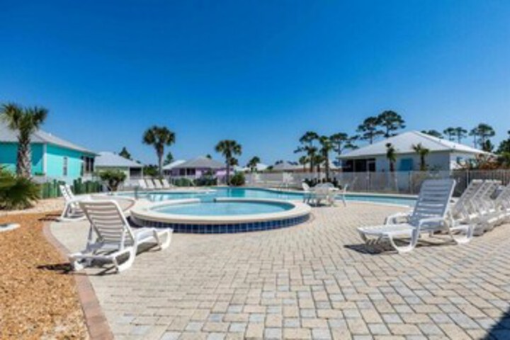 Pool 55 of 79