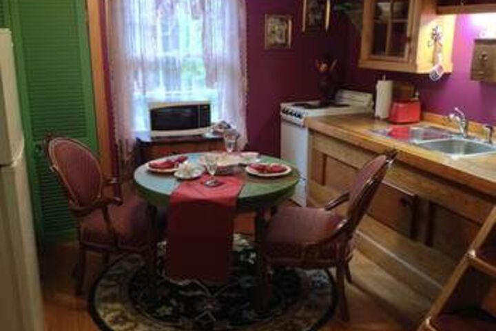 Room 12 of 25