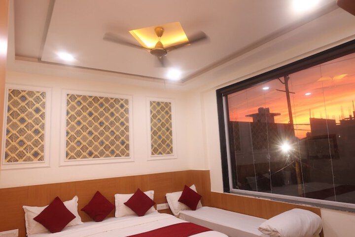 Room 5 of 26