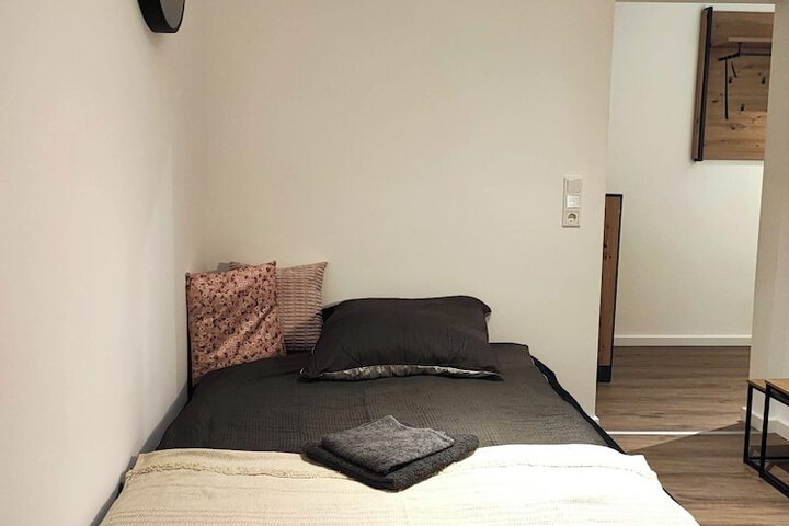 Room 17 of 47