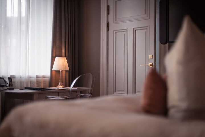 Room 12 of 44