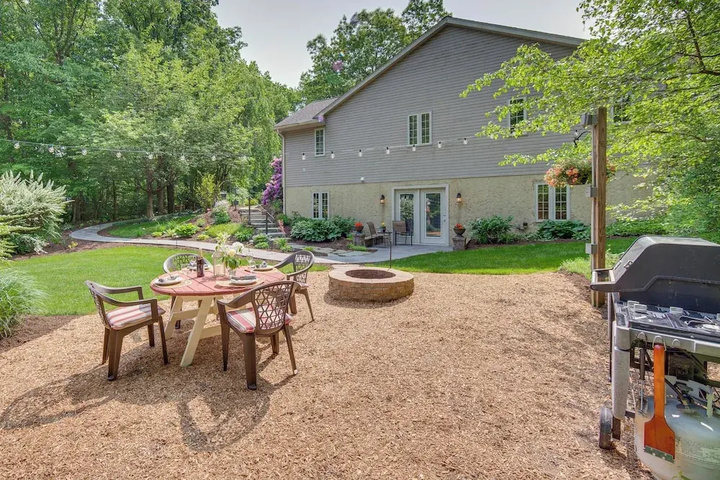 The Haven at Welsh Mountain Suites - Apt w / Patio!