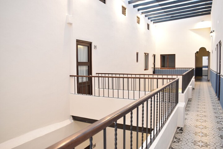 Ballroom/Hall 45 of 54