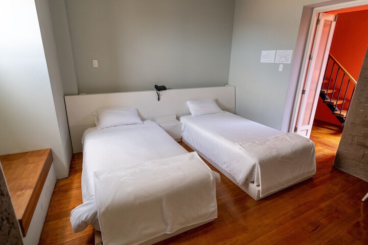 Room 5 of 29