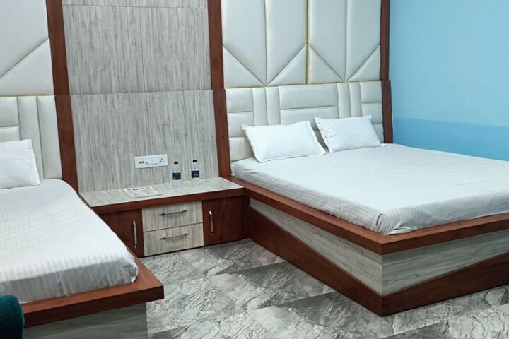 Room 15 of 41