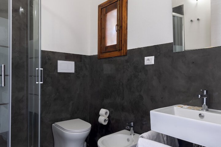 Room 15 of 134