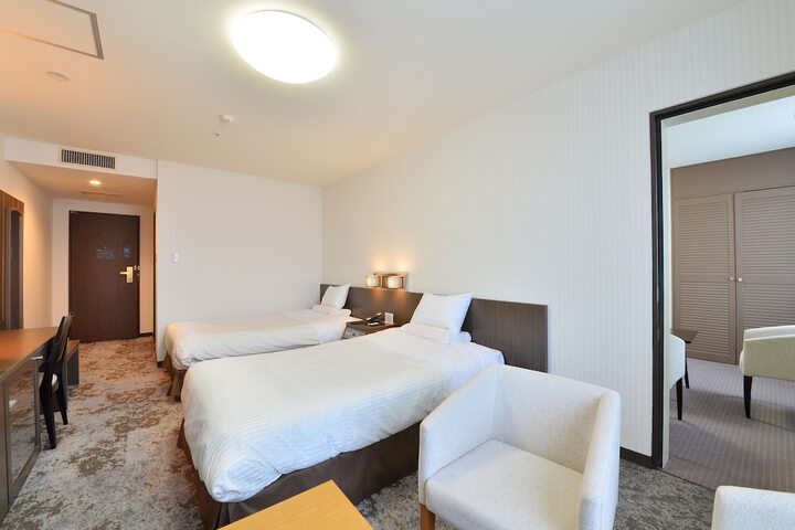 Room 30 of 105