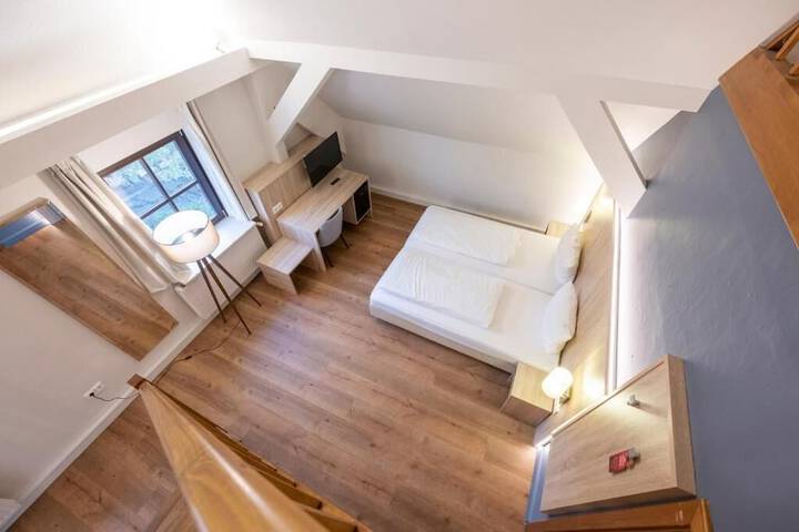 Room 22 of 59