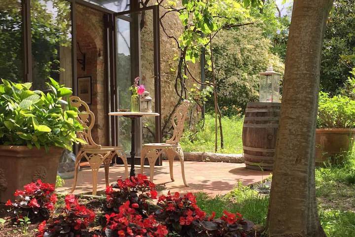 Terrace/Patio 19 of 32