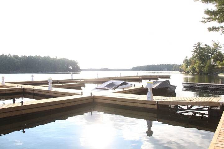 Pool Hotel