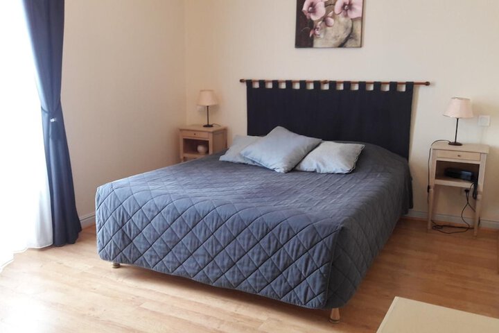 Room 10 of 60