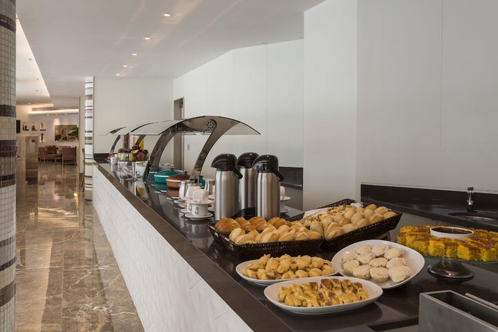 Breakfast/Coffee Service 35 of 60