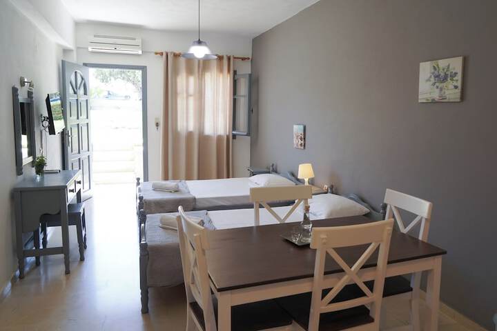 Room 28 of 51