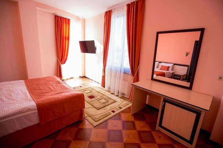 Room 26 of 54