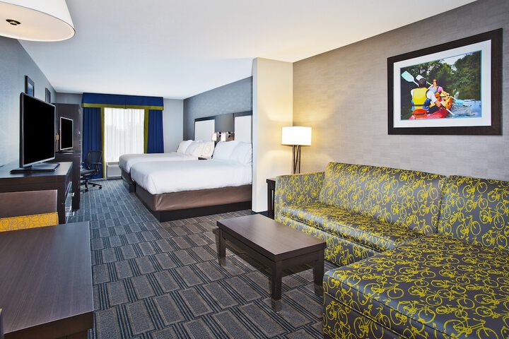 1 King Suite (2 of 10)