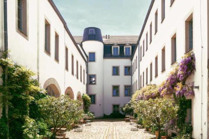 Hofgarten 1824 Hotel garni