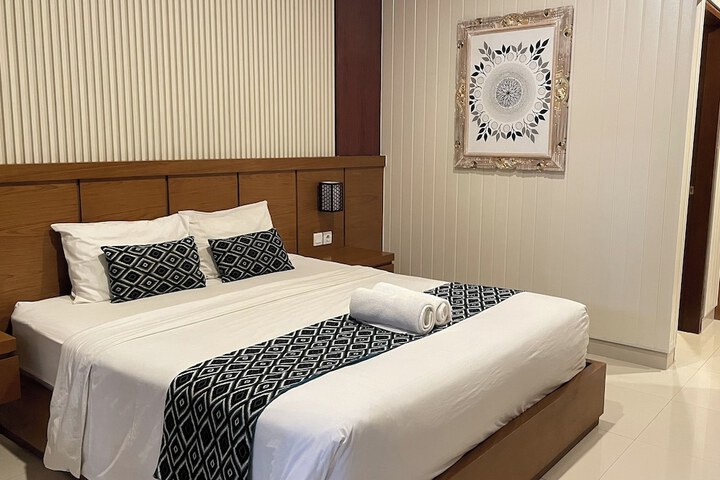 Room 7 of 27