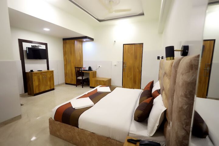 Room 19 of 51