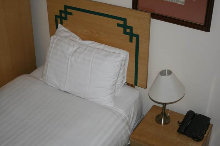 Room 8 of 29