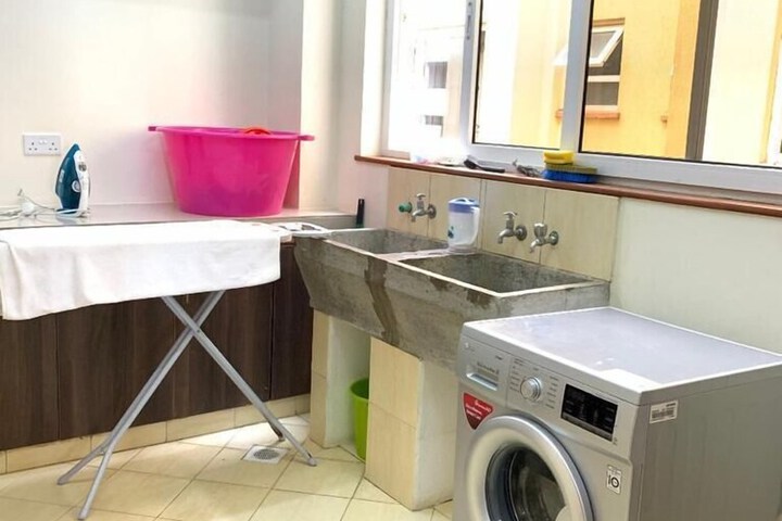 Laundry 138 of 190