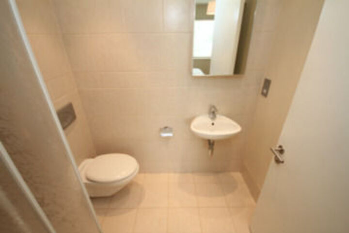 Room 4 of 24