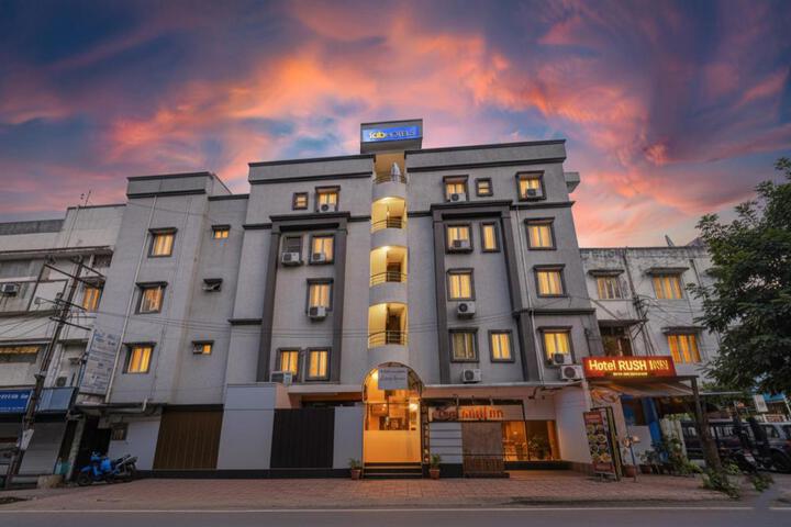 FabHotel Rush Inn