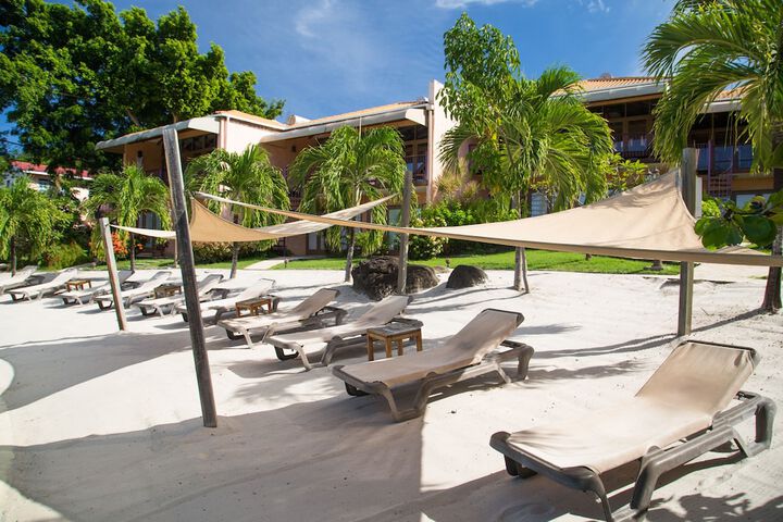 Sundeck 114 of 138
