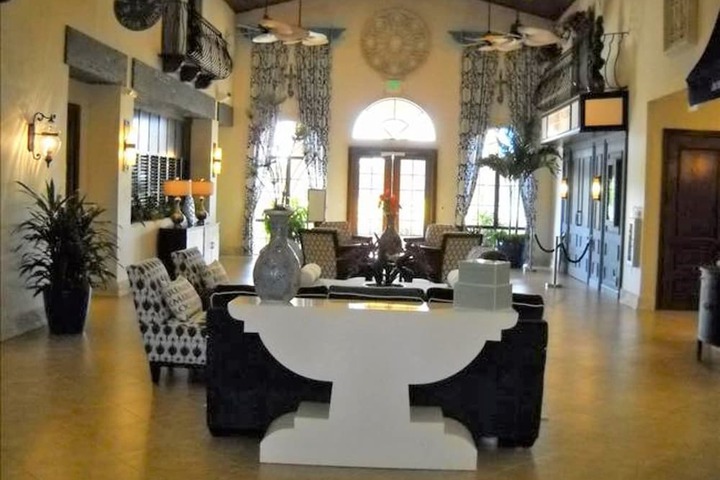 Hotel Interior 4 of 33