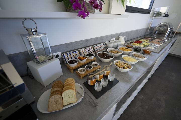 Breakfast/Coffee Service 53 of 71