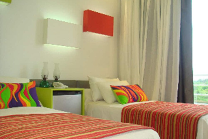 Room 9 of 34