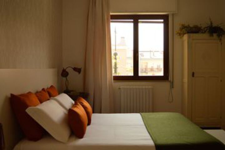 Room 21 of 32