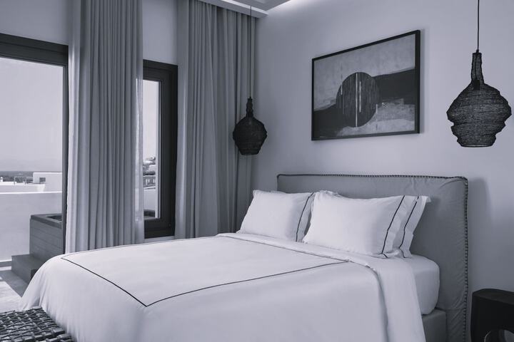 Room 35 of 98