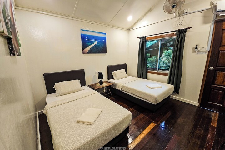 Room 4 of 21