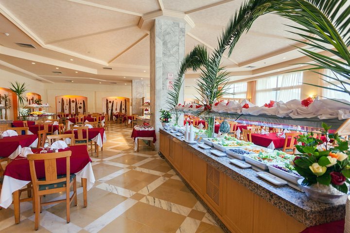 Dining Photos
