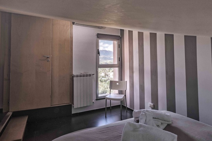Room 11 of 88