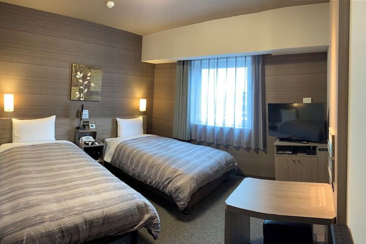 Room 14 of 35