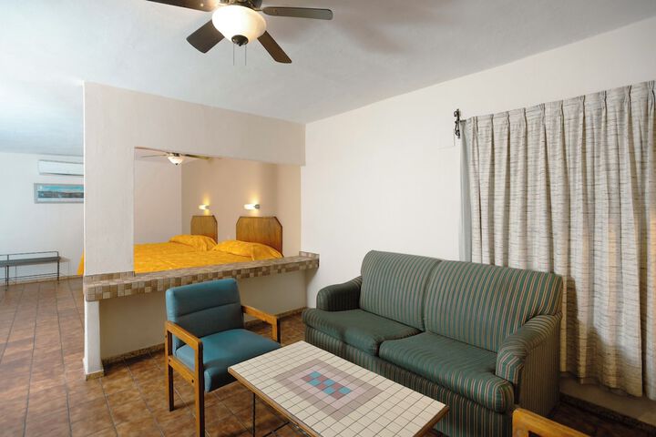 Room 34 of 92