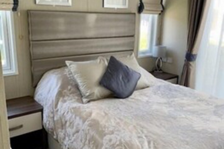 Room 2 of 19