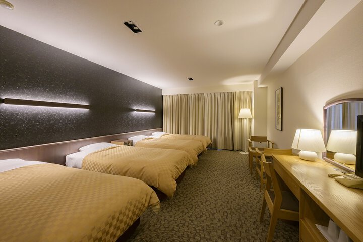 Room 9 of 51