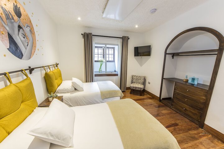 Room 14 of 74