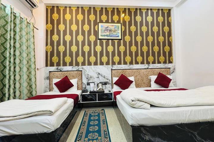 Room 8 of 29