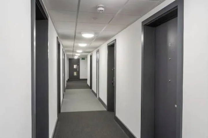 Room 10 of 15