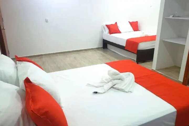 Room 3 of 13