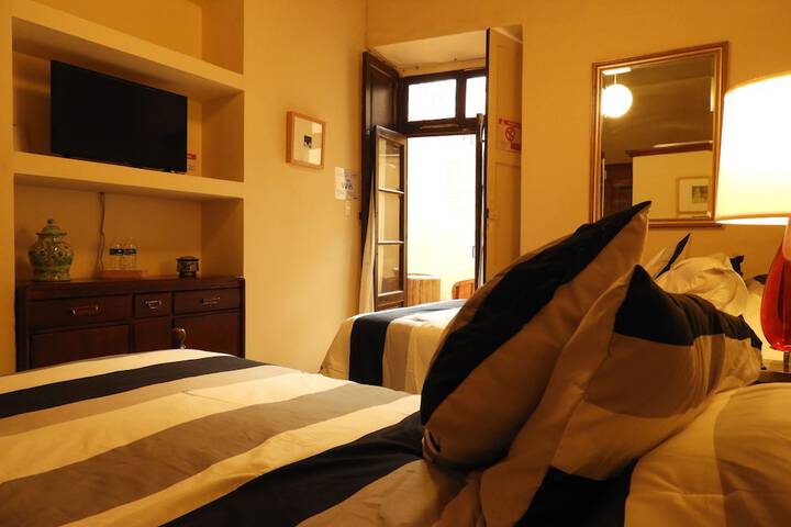 Image of Hotel Viejo Zaguán by Lunian